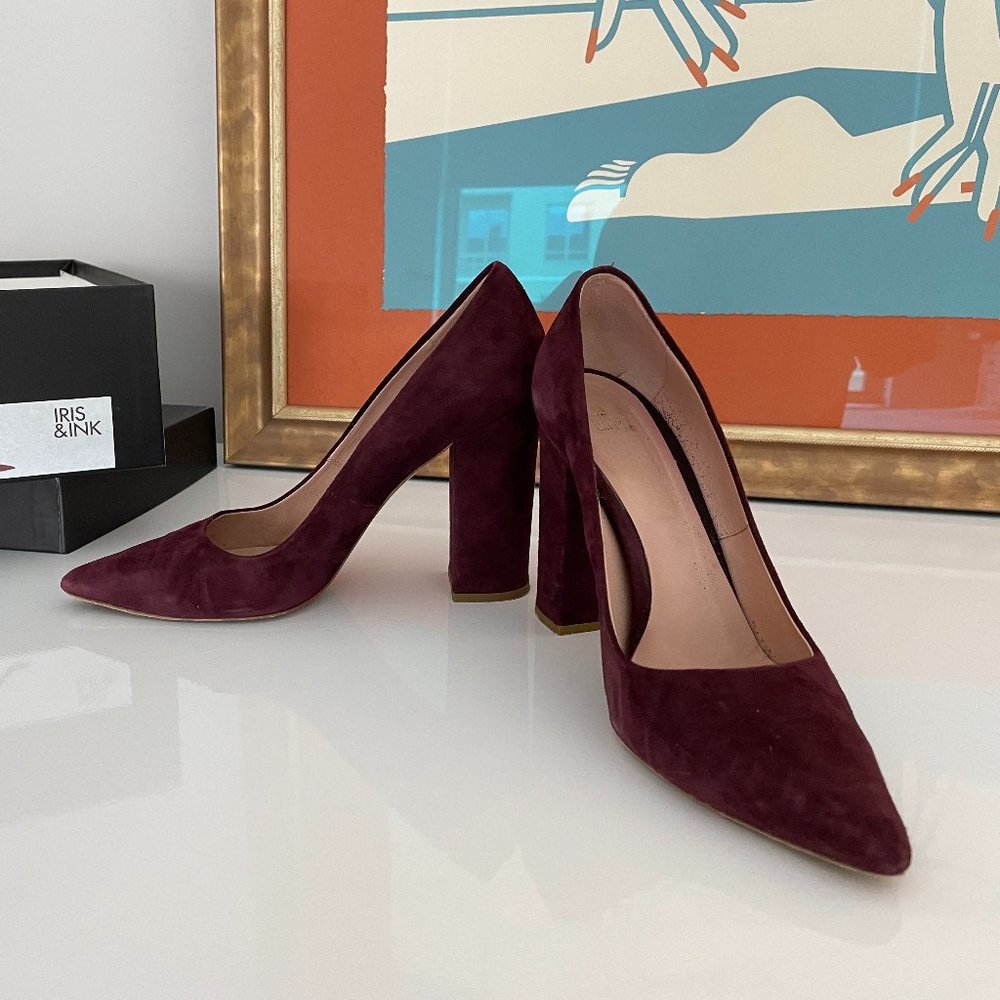 Suede Pumps